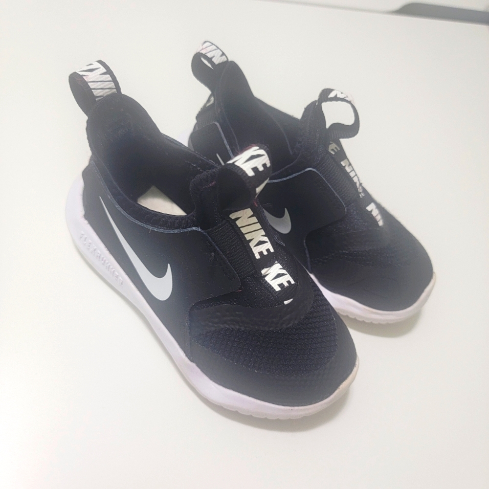 Toddler Nike Flex Runner 7C